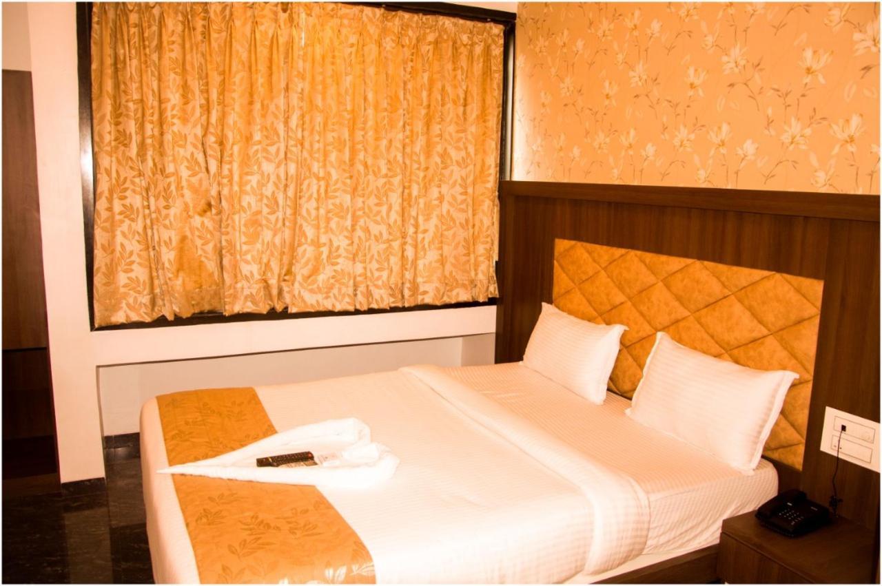 Glitz Hotels The Ar Residency - Nr Thane Railway Station Bagian luar foto